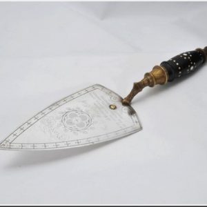 Gothic-Trowel